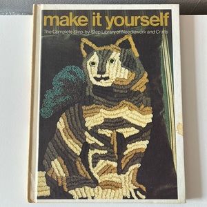 Make It Yourself: The Complete Step-By-Step Library of Needlework and Crafts V.9